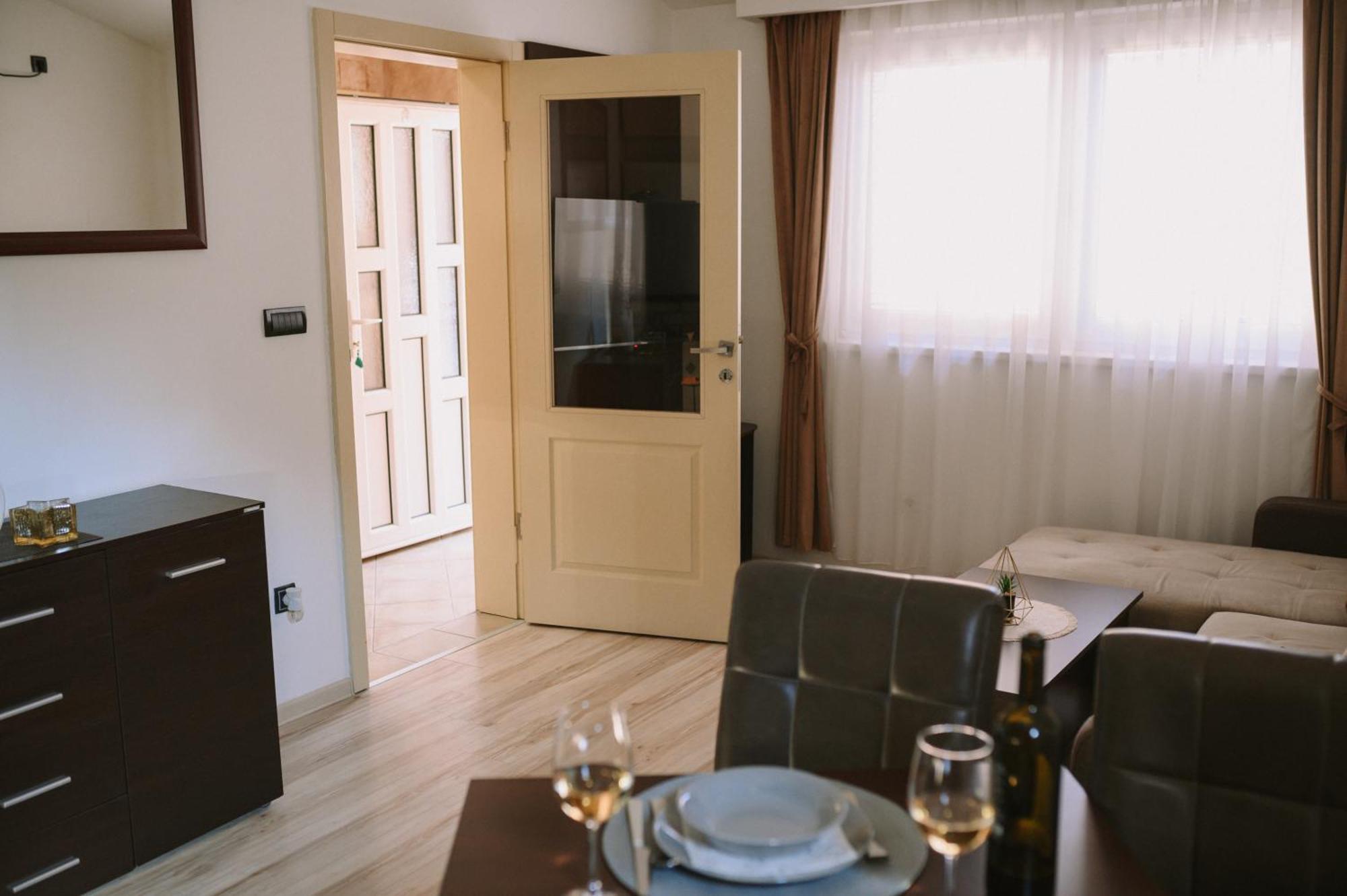 Matino Apartments 3 Valjevo Oda fotoğraf